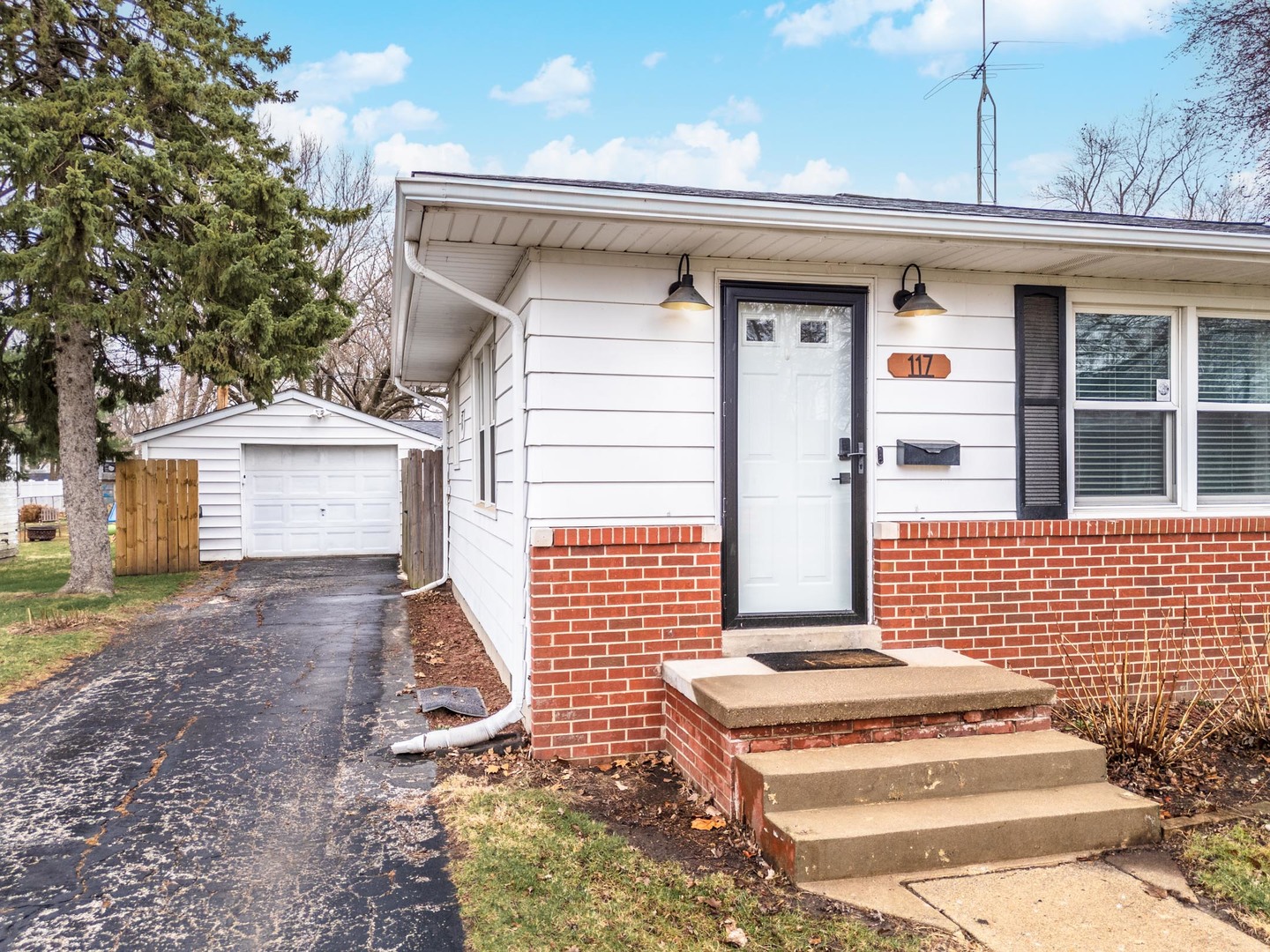 117 Meadowbrook Drive