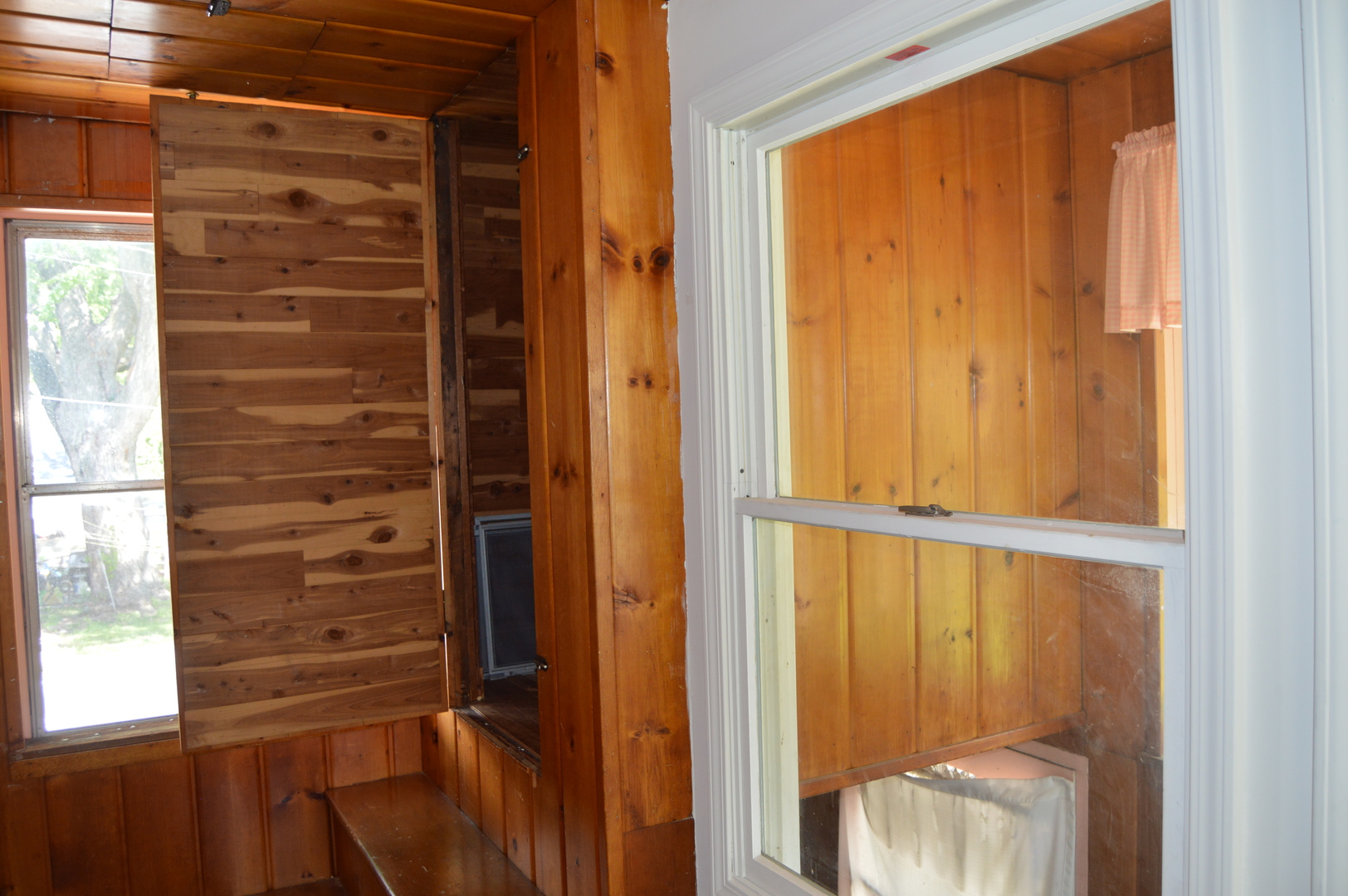 805 E Chestnut Street