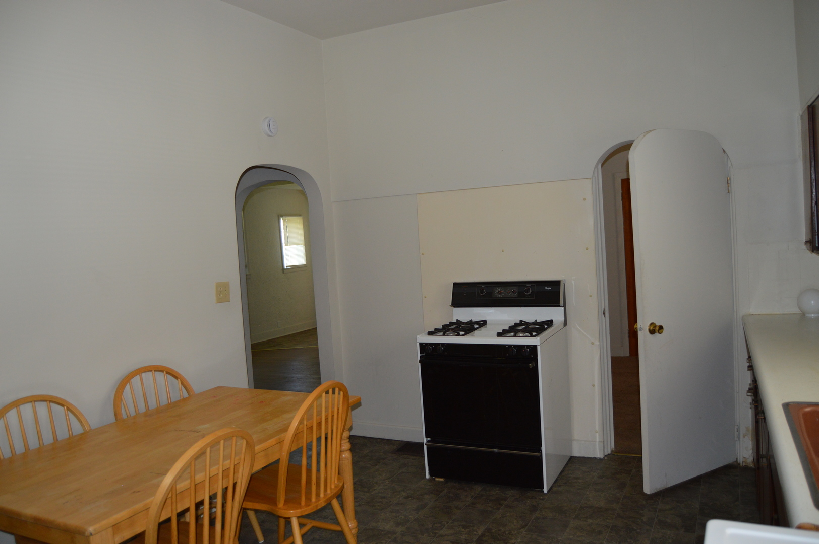 805 E Chestnut Street