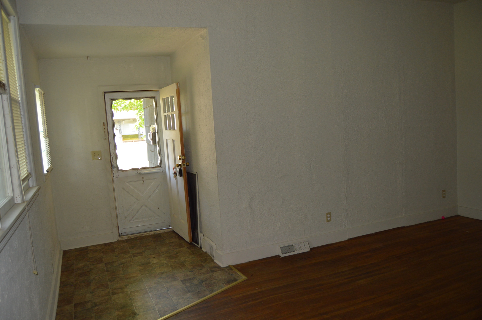 805 E Chestnut Street