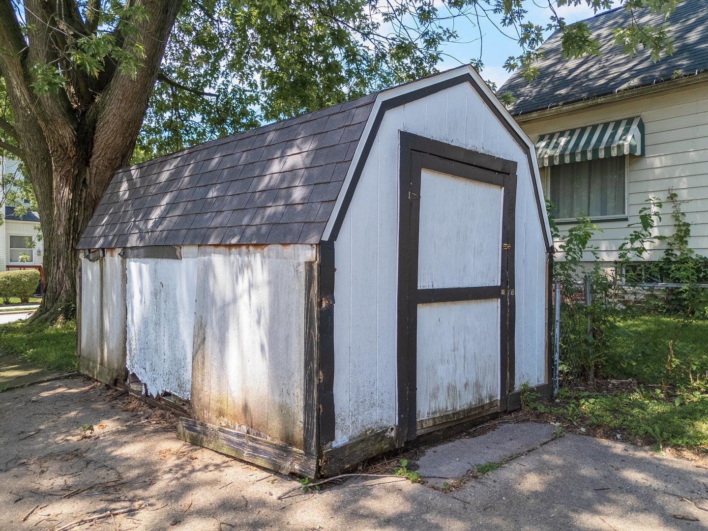 704 E Oakland Avenue