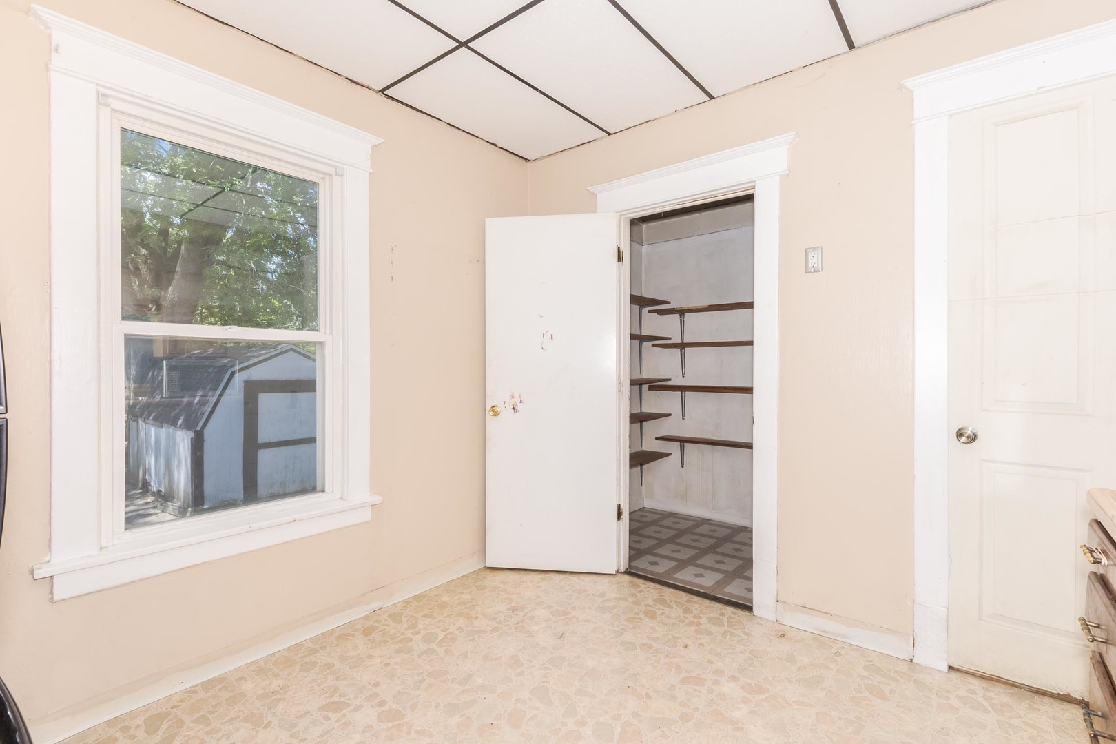 704 E Oakland Avenue