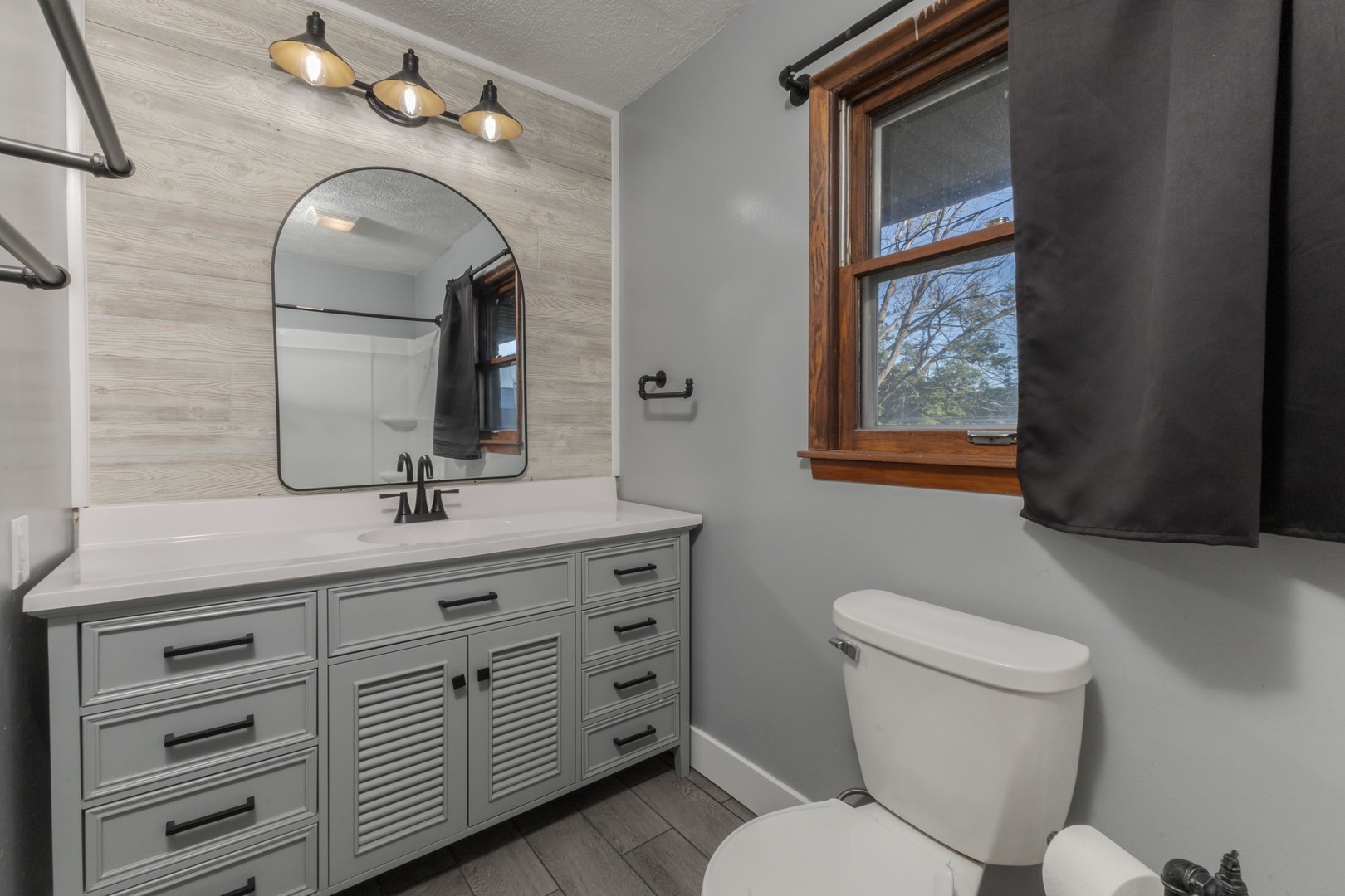 3379 N 1775 East Road