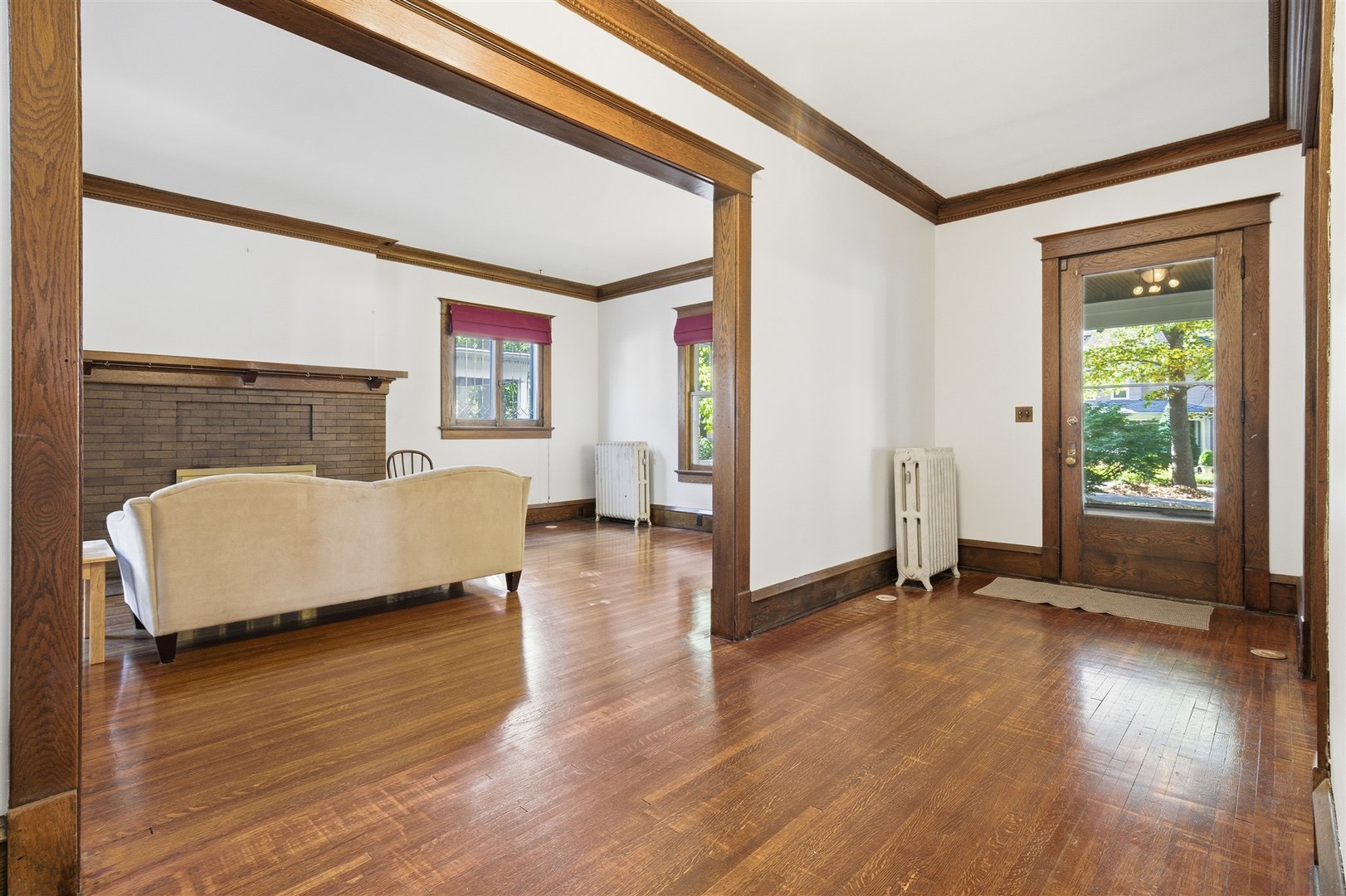 1209 N Clinton Boulevard