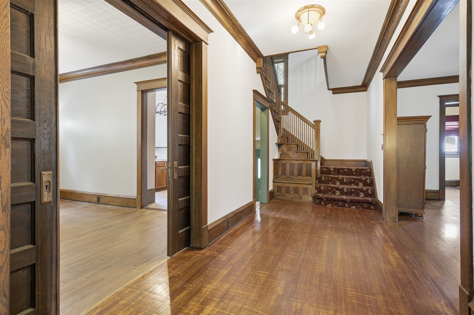 1209 N Clinton Boulevard