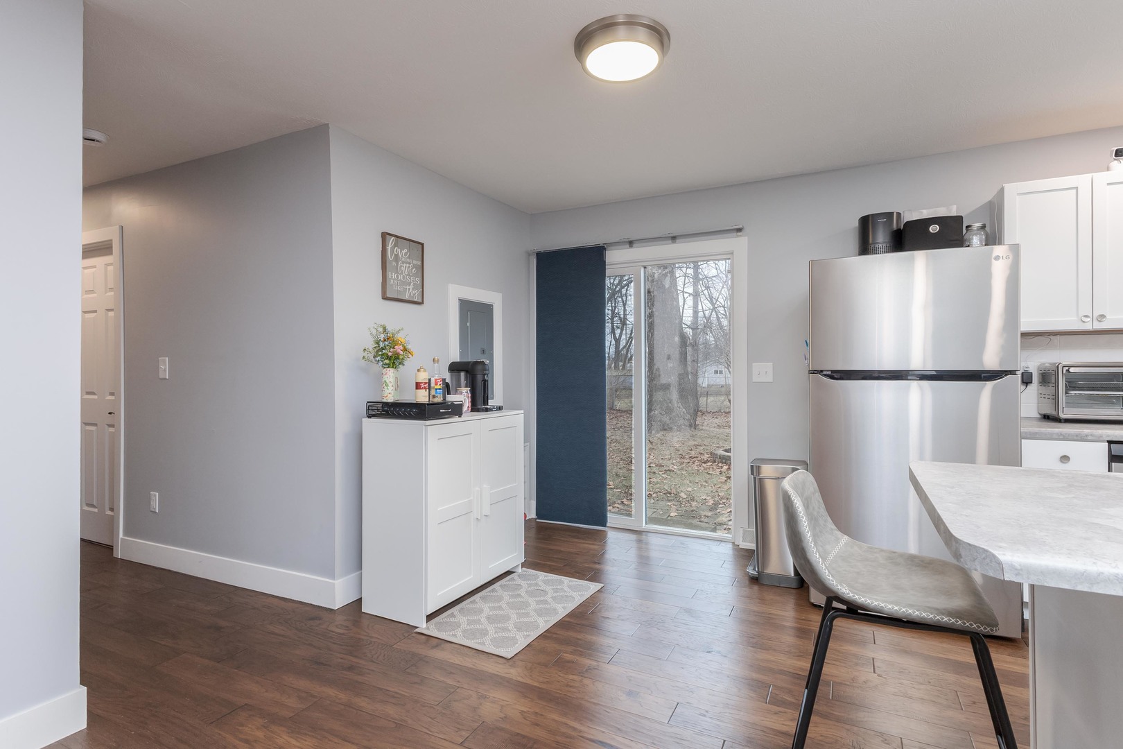 221 Meadowbrook Drive