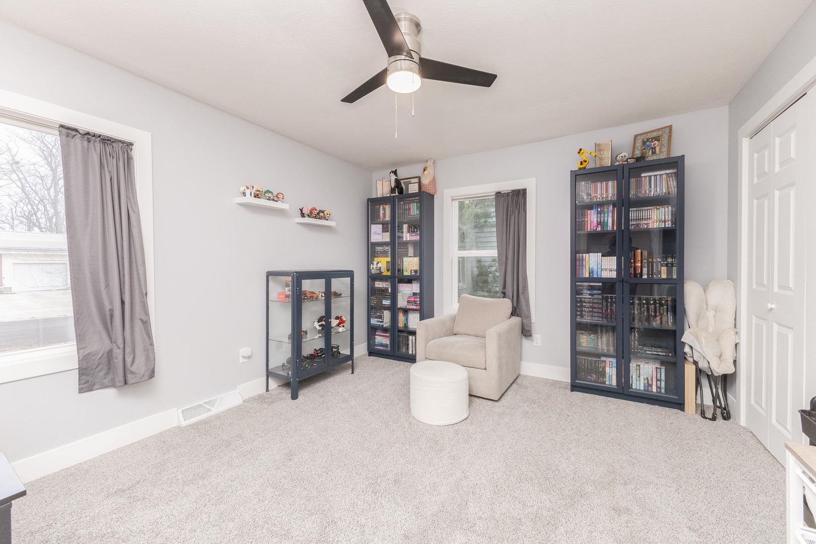 221 Meadowbrook Drive