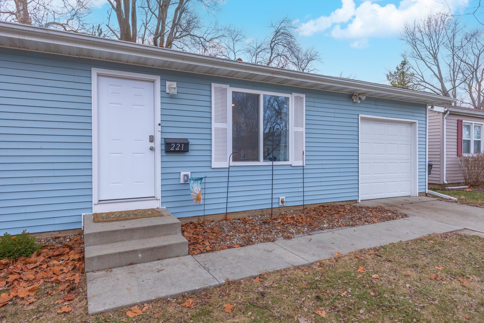 221 Meadowbrook Drive