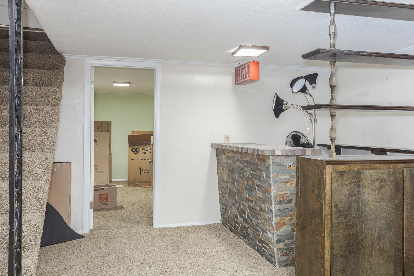 1302 E Vernon Avenue