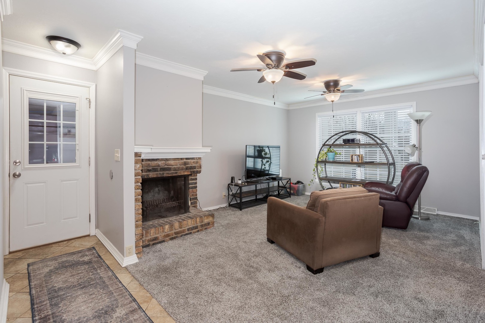 1302 E Vernon Avenue