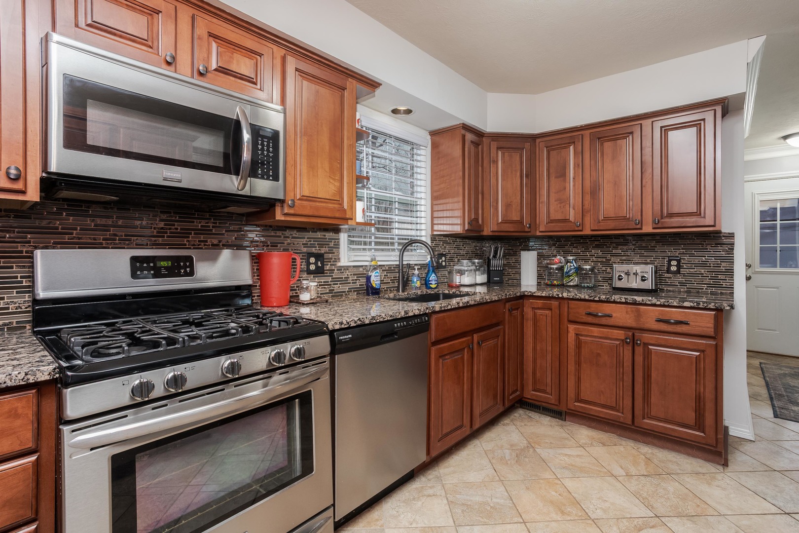 1302 E Vernon Avenue