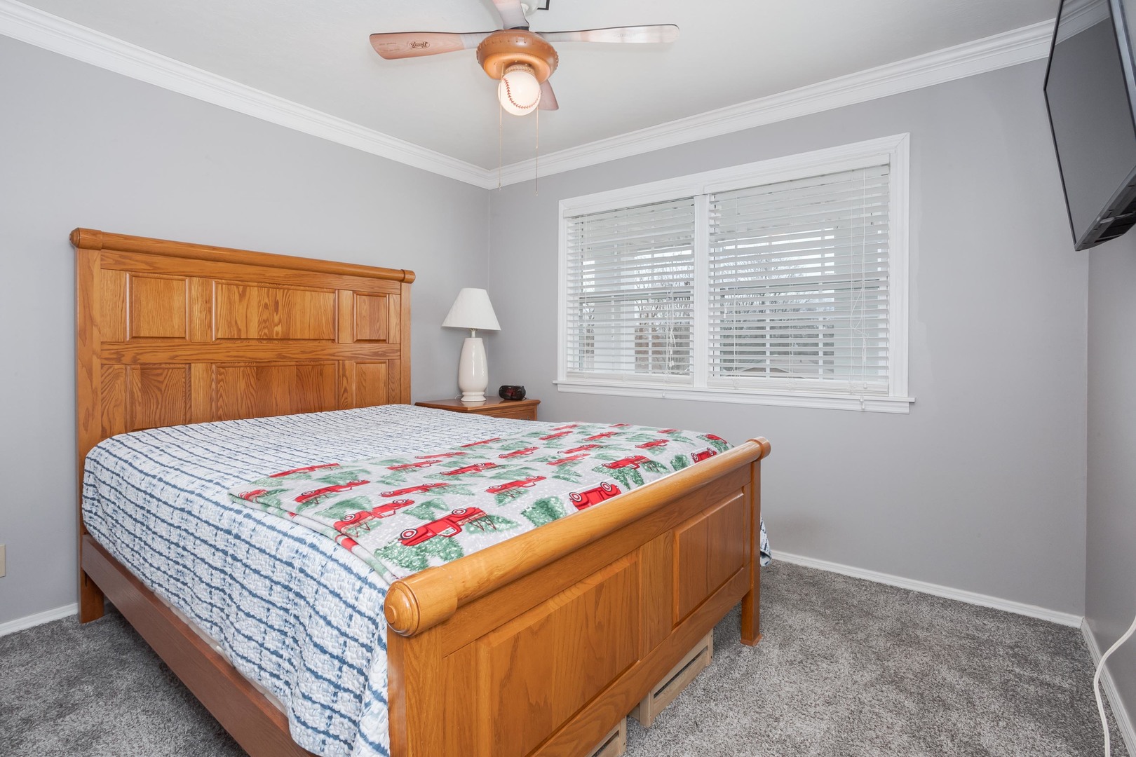 1302 E Vernon Avenue