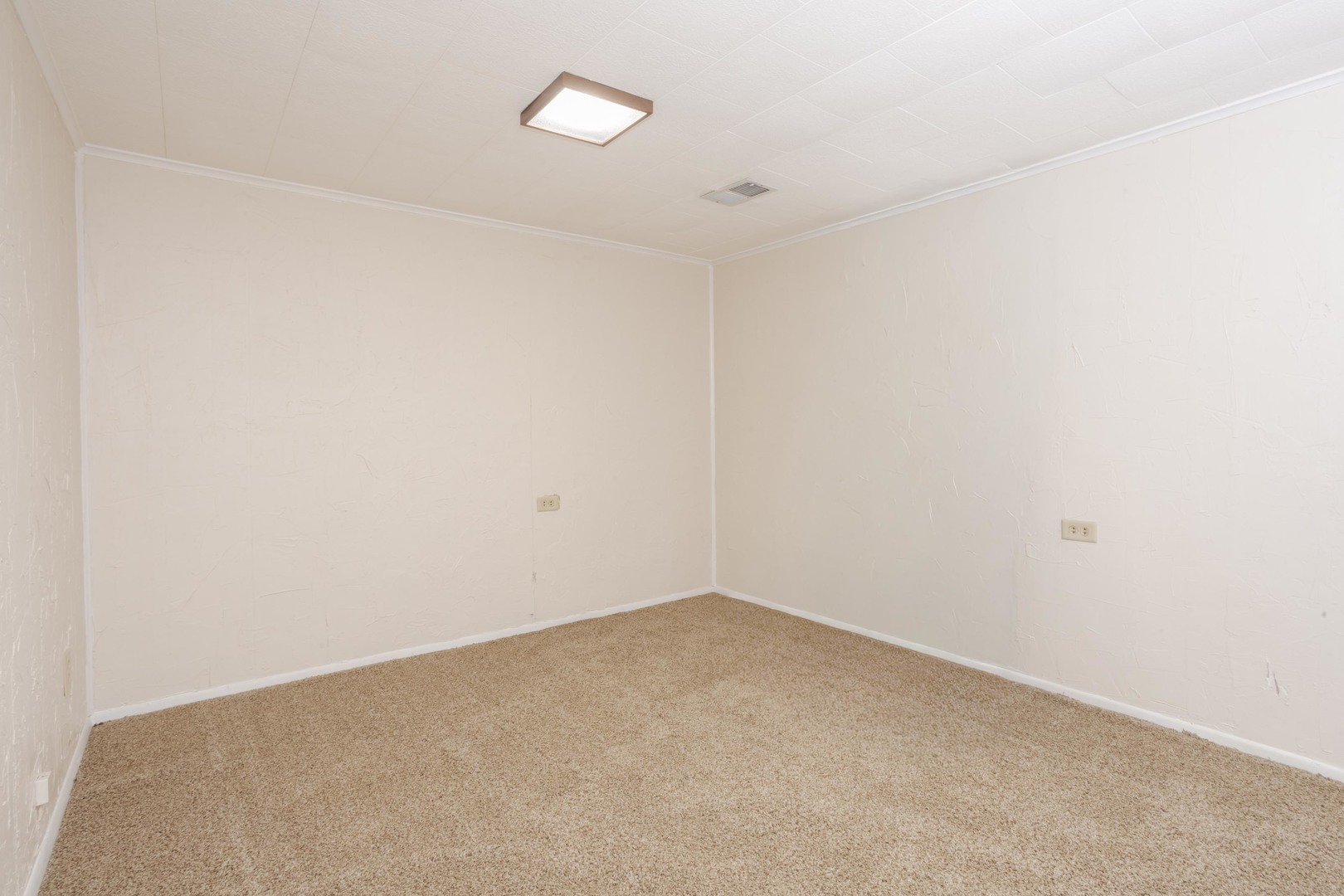 1302 E Vernon Avenue