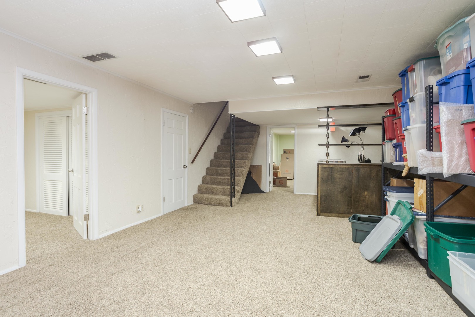 1302 E Vernon Avenue