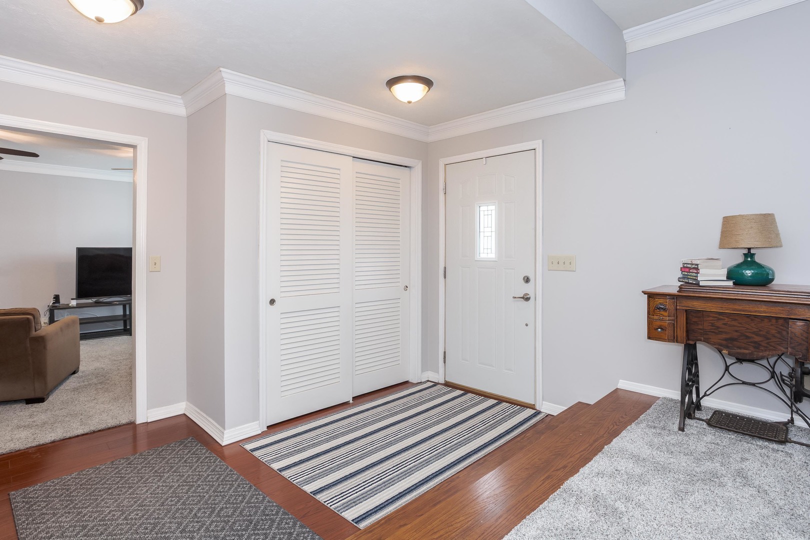 1302 E Vernon Avenue