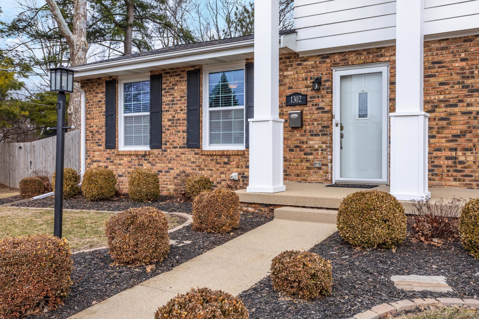 1302 E Vernon Avenue