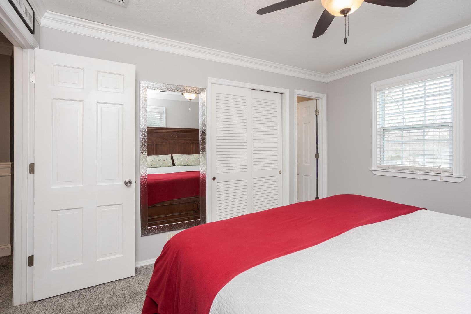 1302 E Vernon Avenue