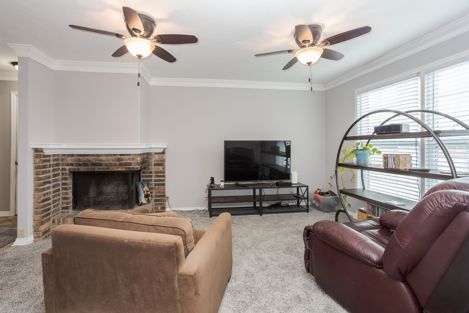 1302 E Vernon Avenue