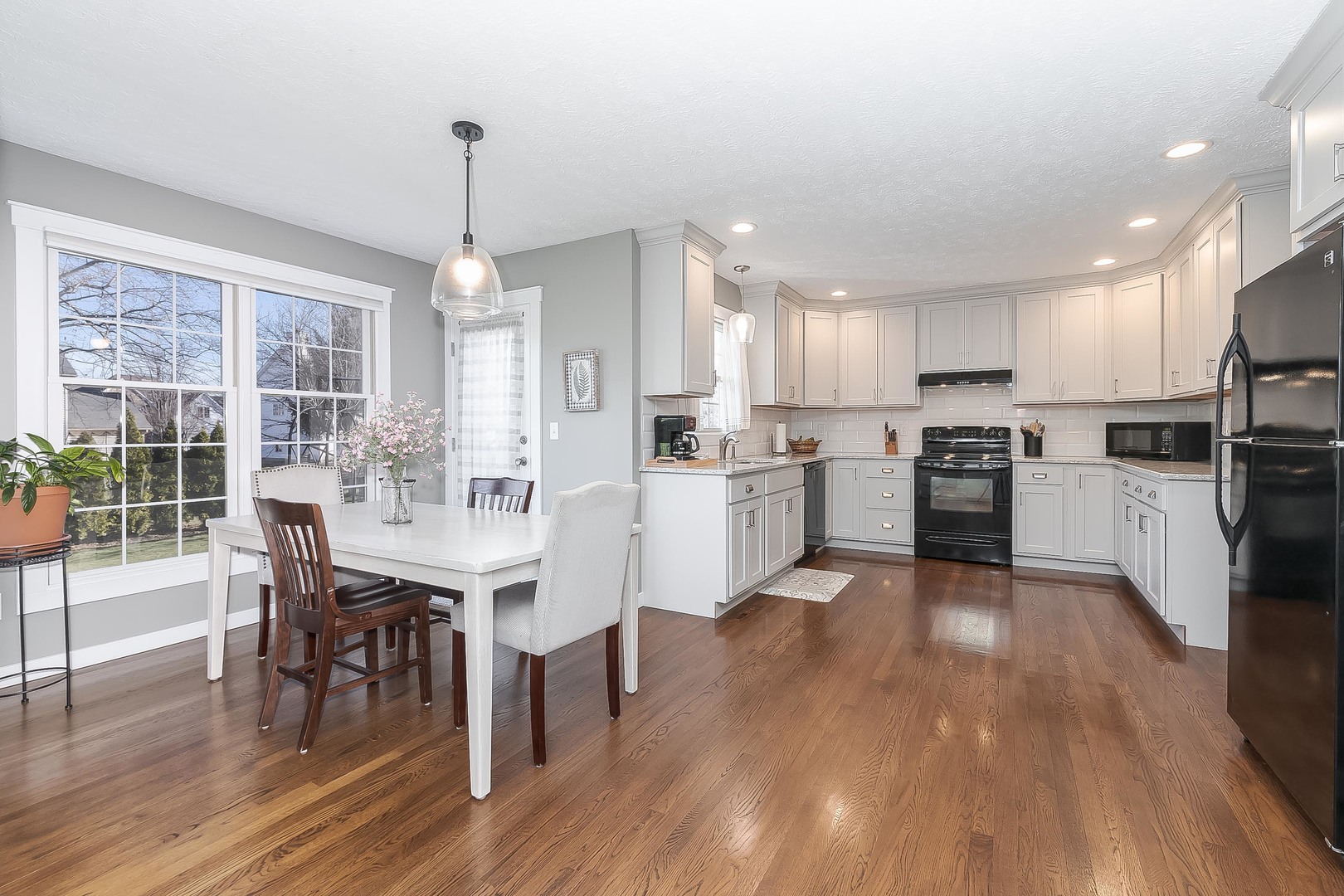 3304 Barrington Road