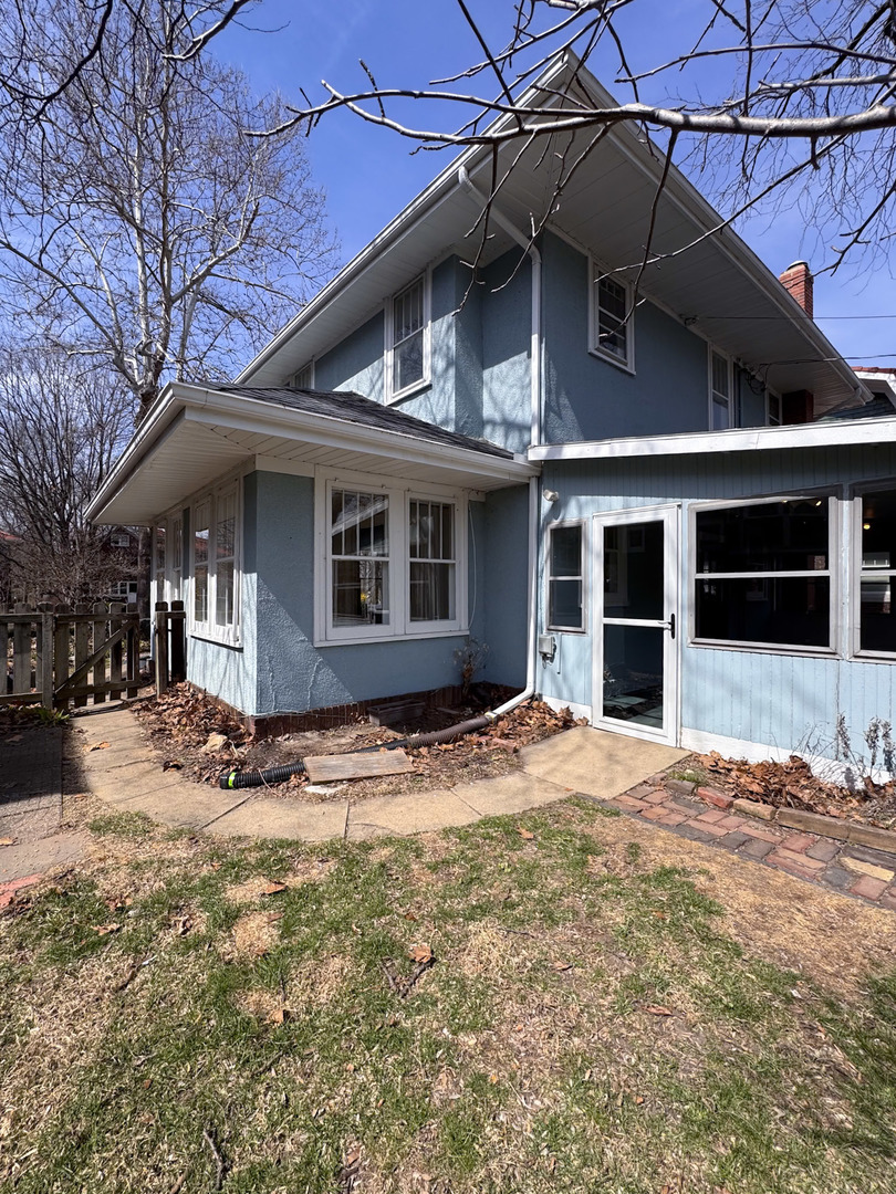 1415 N Clinton Boulevard