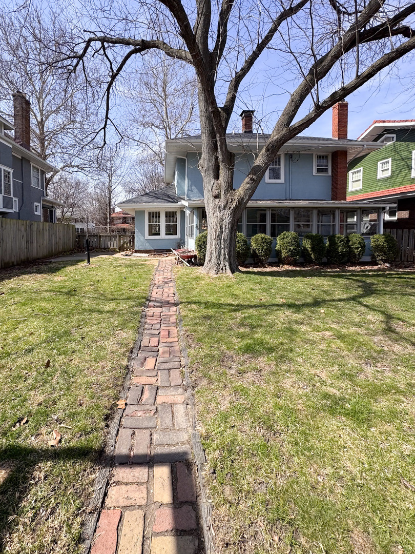 1415 N Clinton Boulevard