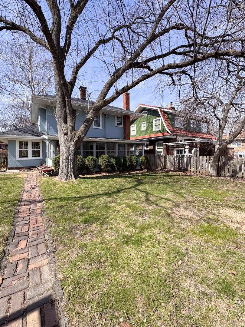 1415 N Clinton Boulevard