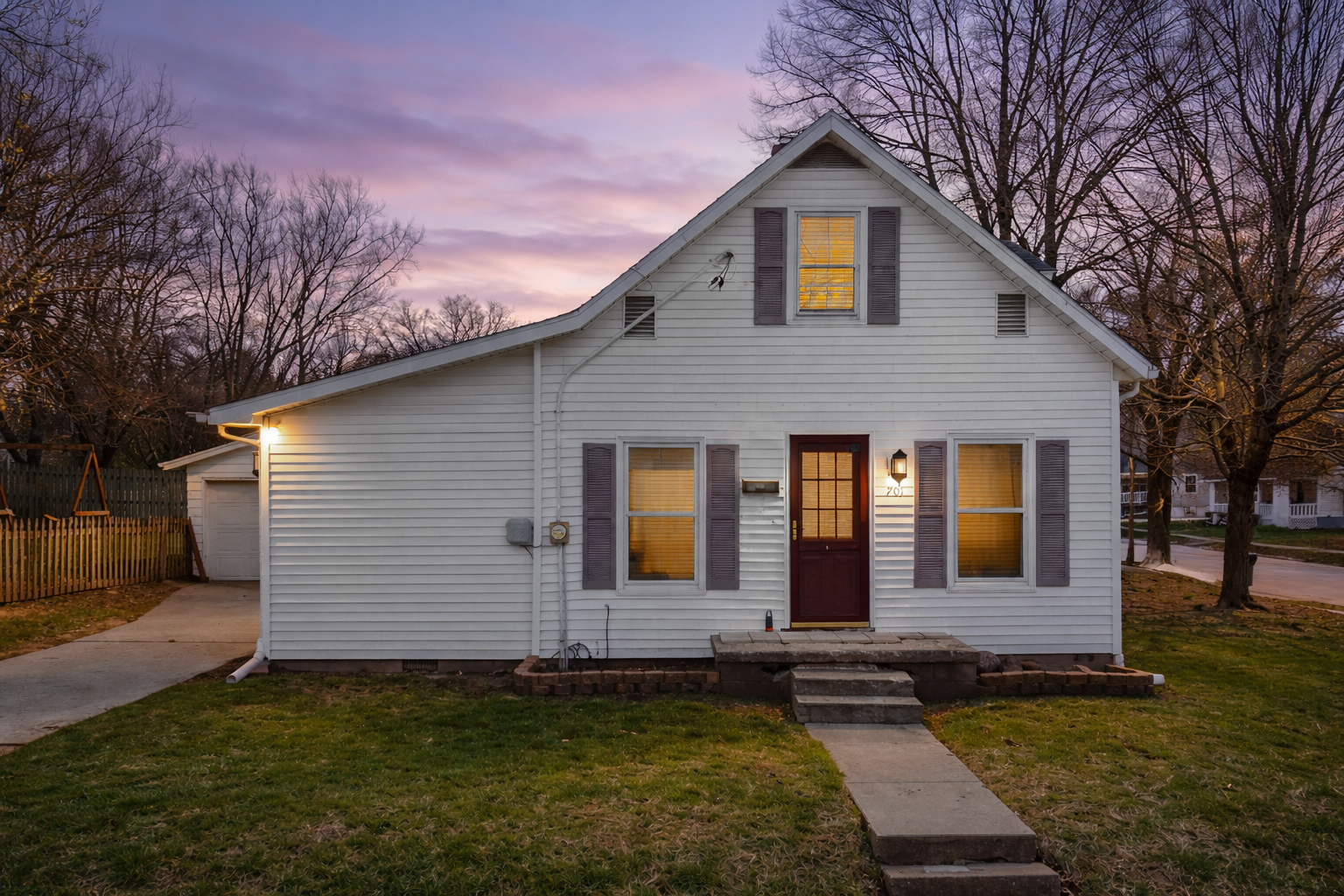 701 E Buchanan Street