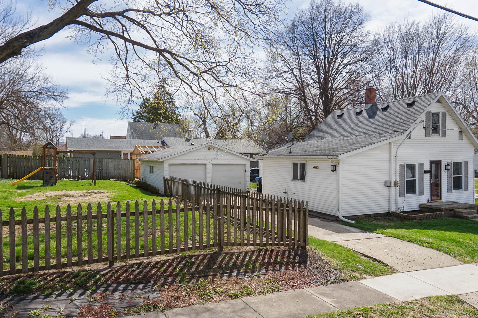 701 E Buchanan Street