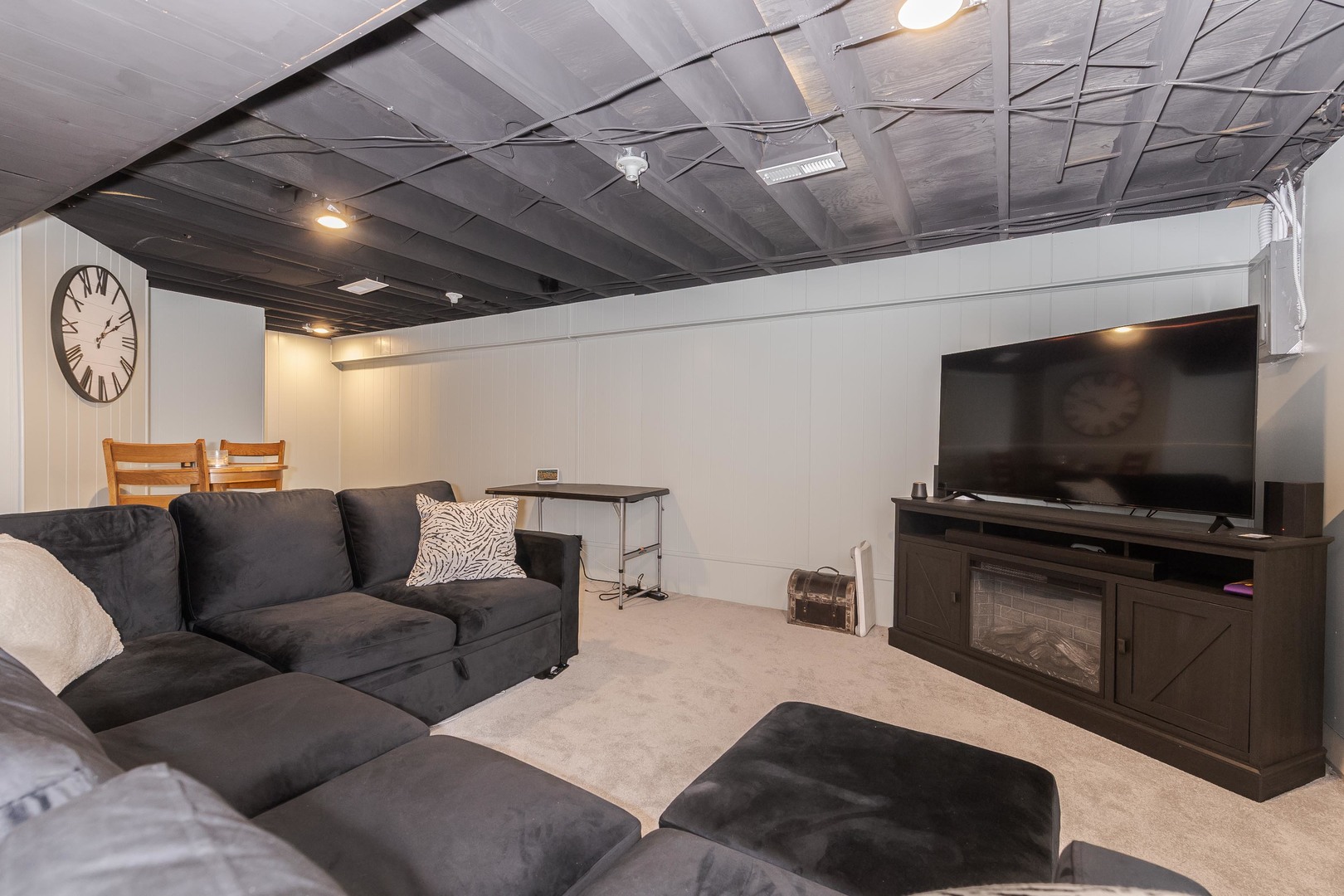 1715 King Drive Unit: C