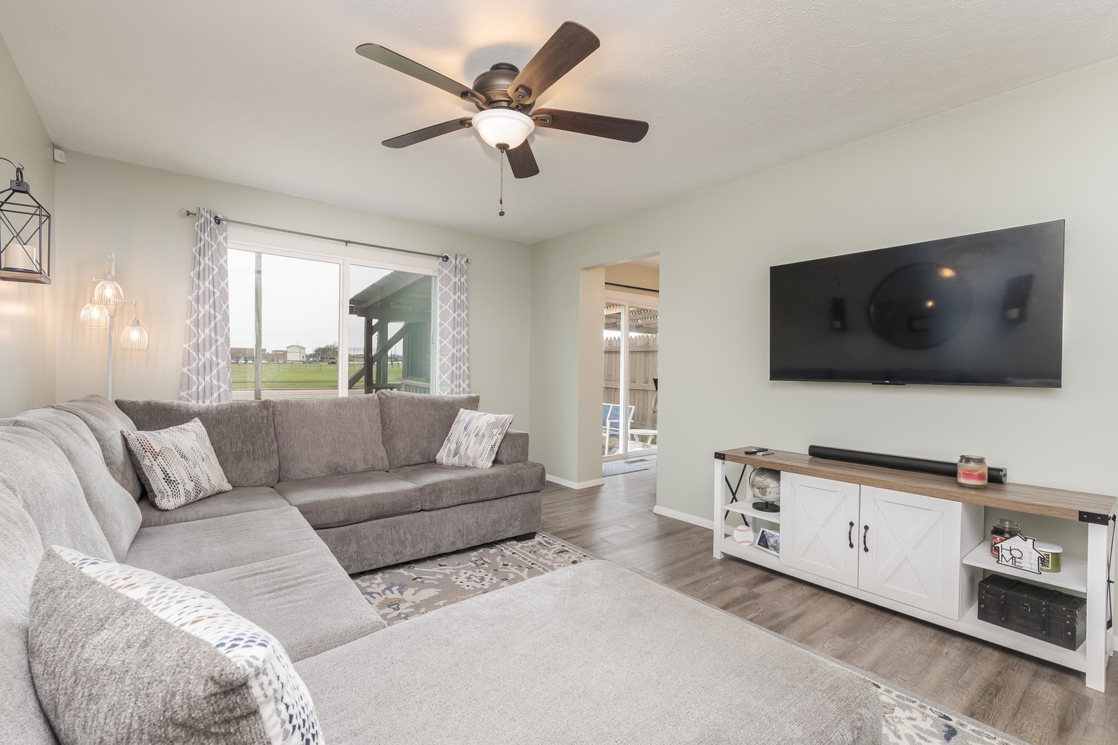 1715 King Drive Unit: C