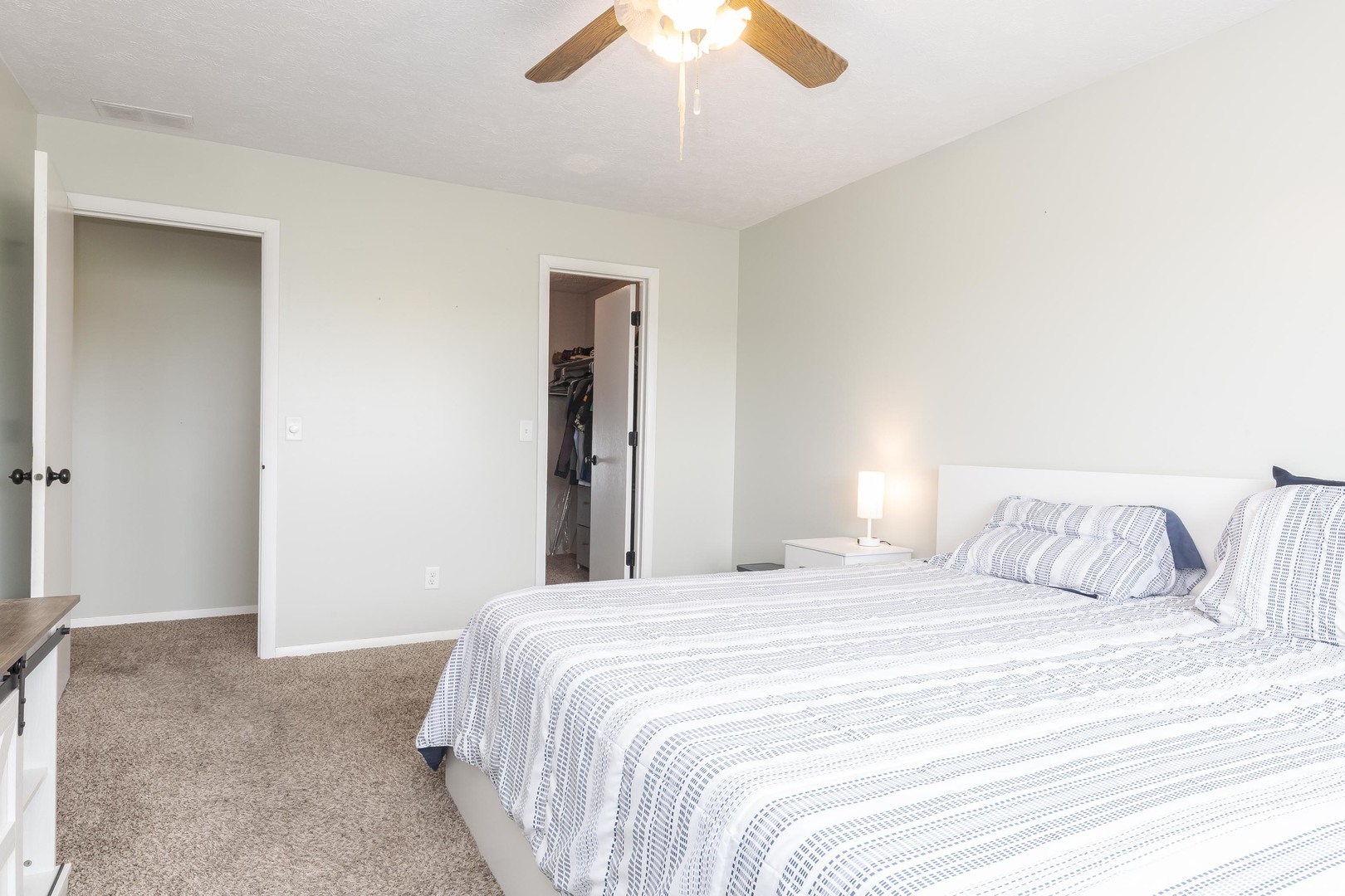 1715 King Drive Unit: C