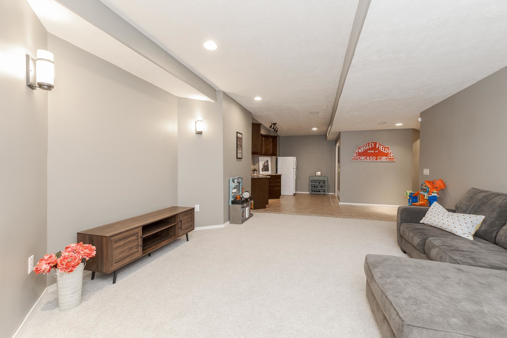 1223 Joy Walk Way
