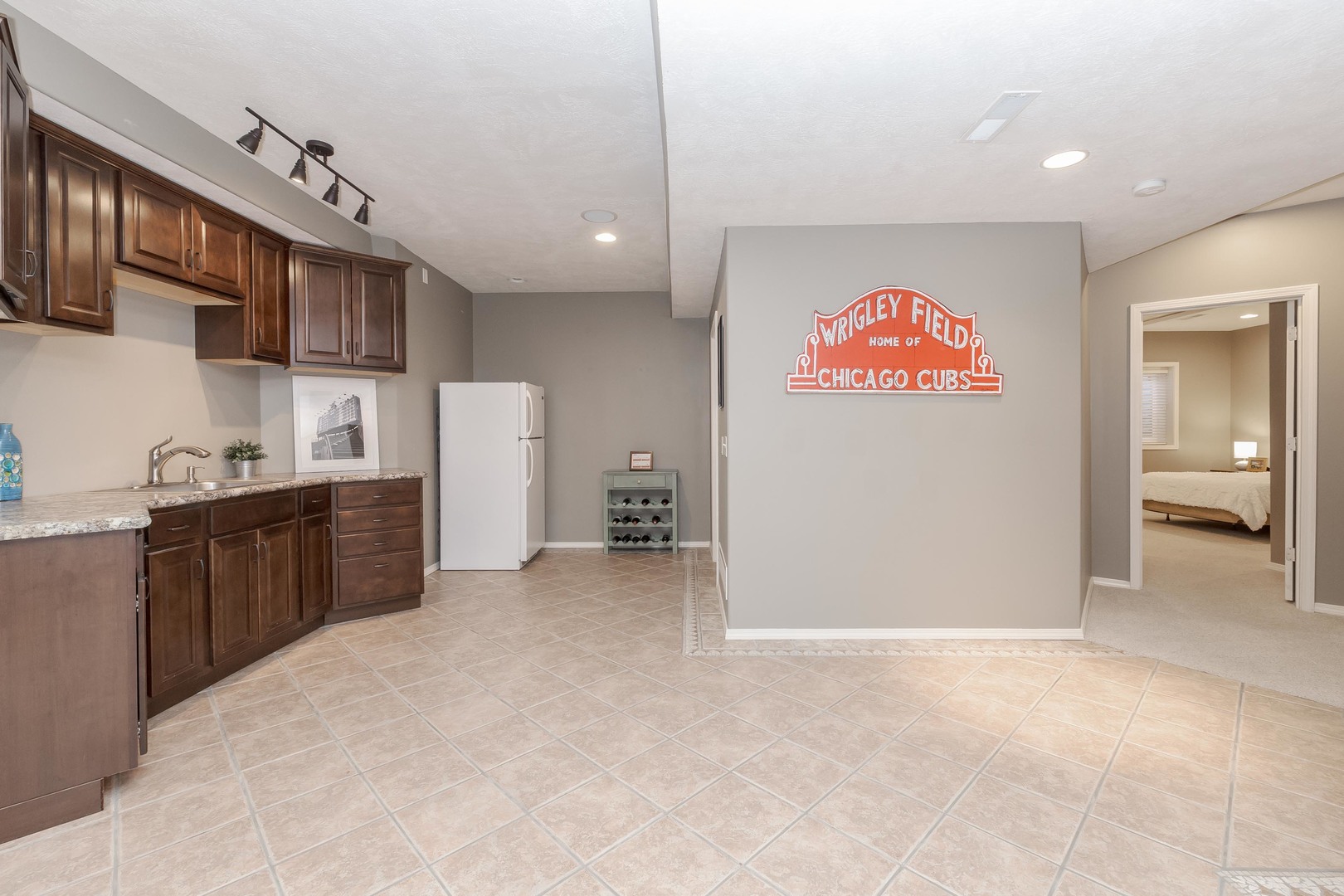 1223 Joy Walk Way