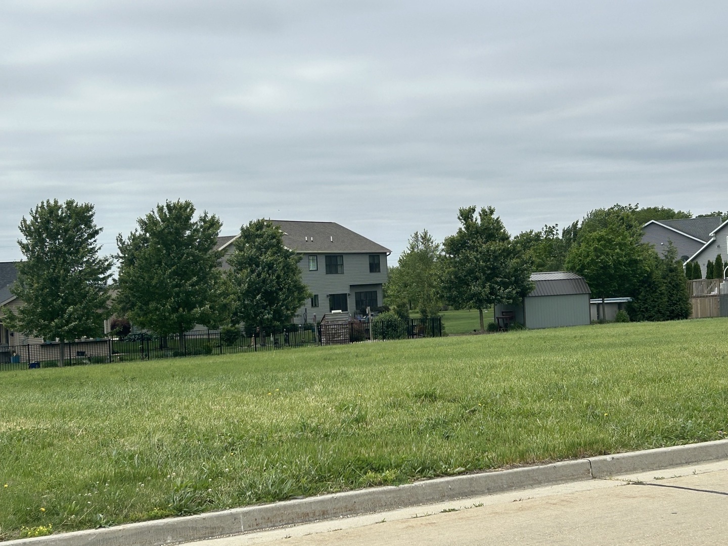 104 Blue Bird Court
