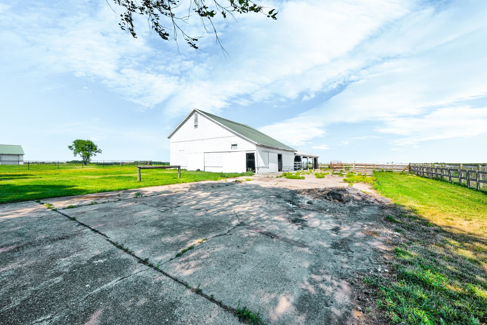 7423 N 1550 East Road