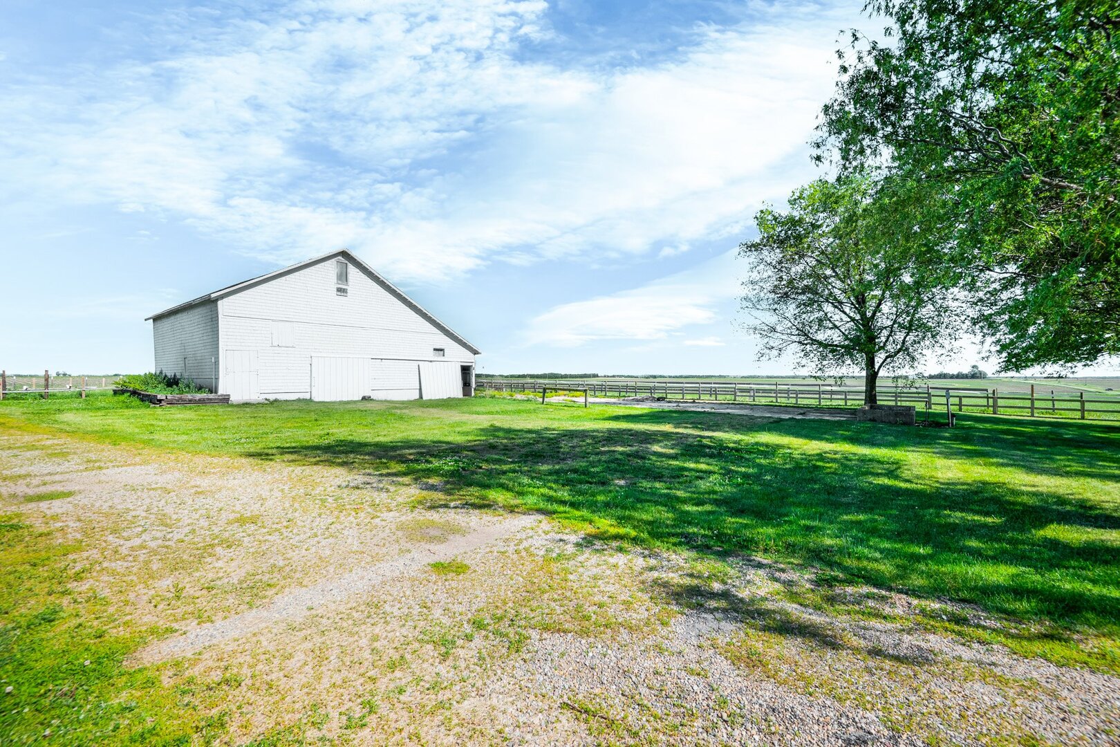 7423 N 1550 East Road