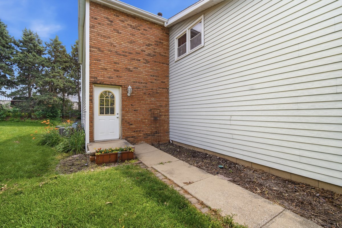 1532 Hunt Drive Unit: A