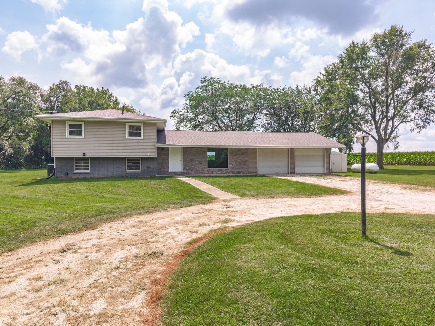15795 E 2550 North Road