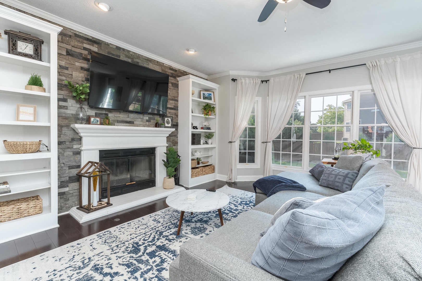 17 Waterside Circle