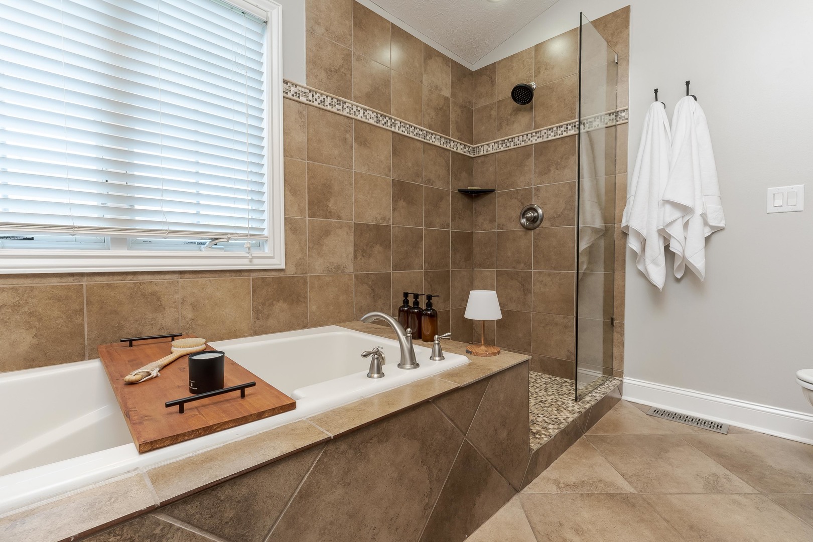 17 Waterside Circle