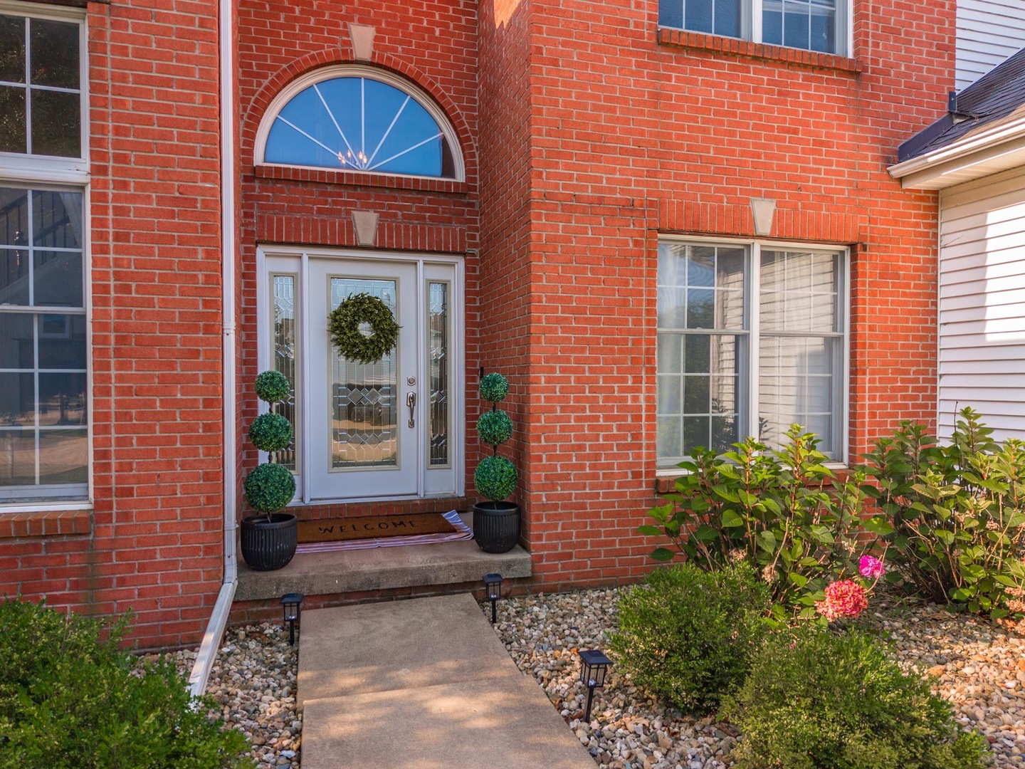 17 Waterside Circle