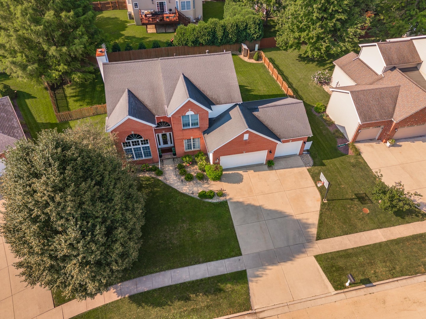 17 Waterside Circle