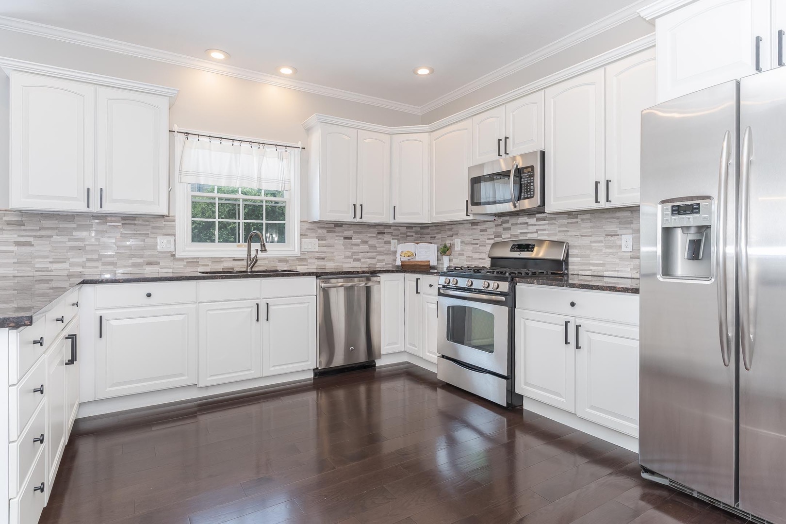 17 Waterside Circle