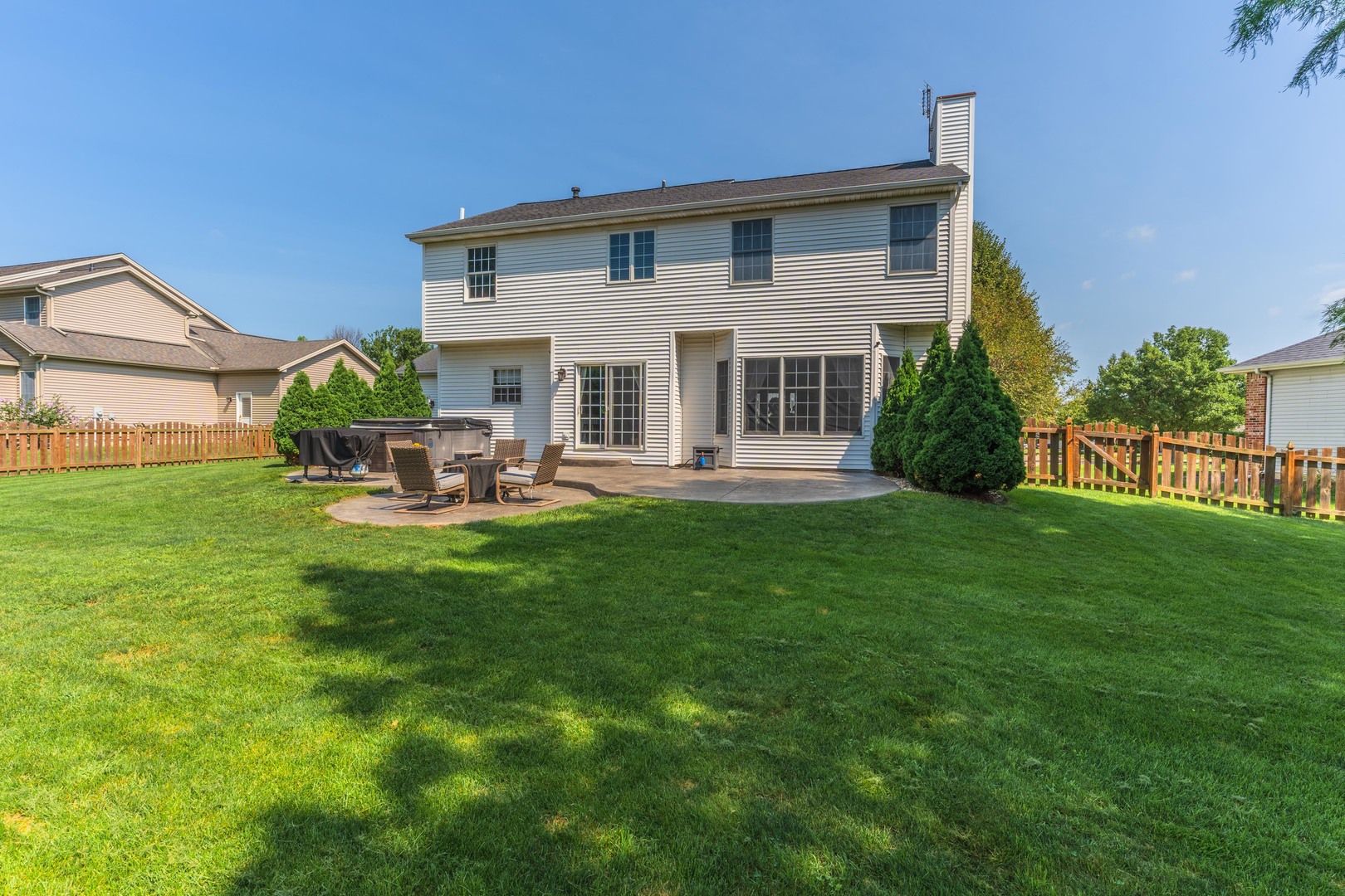 17 Waterside Circle