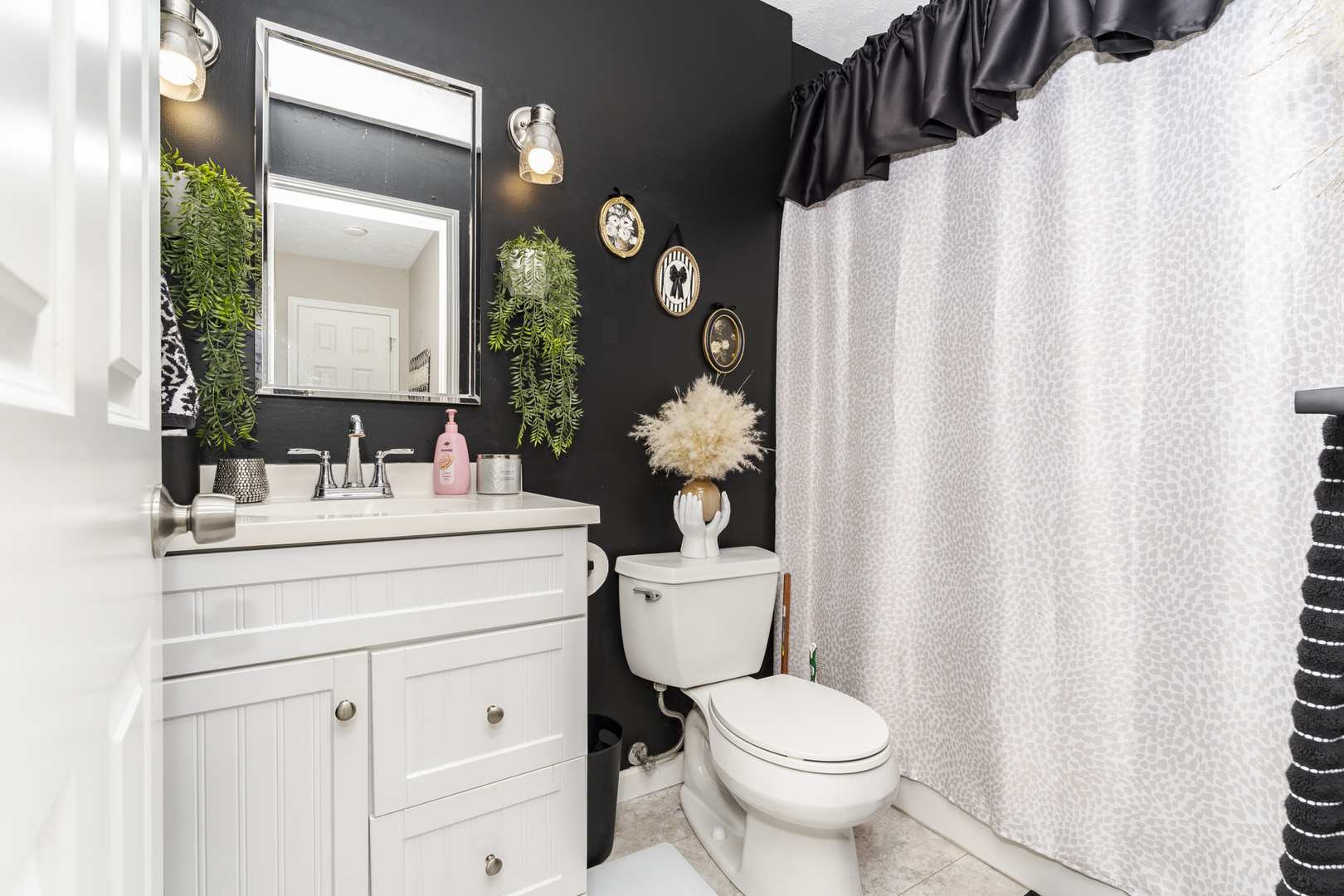 1713 King Drive Unit: B