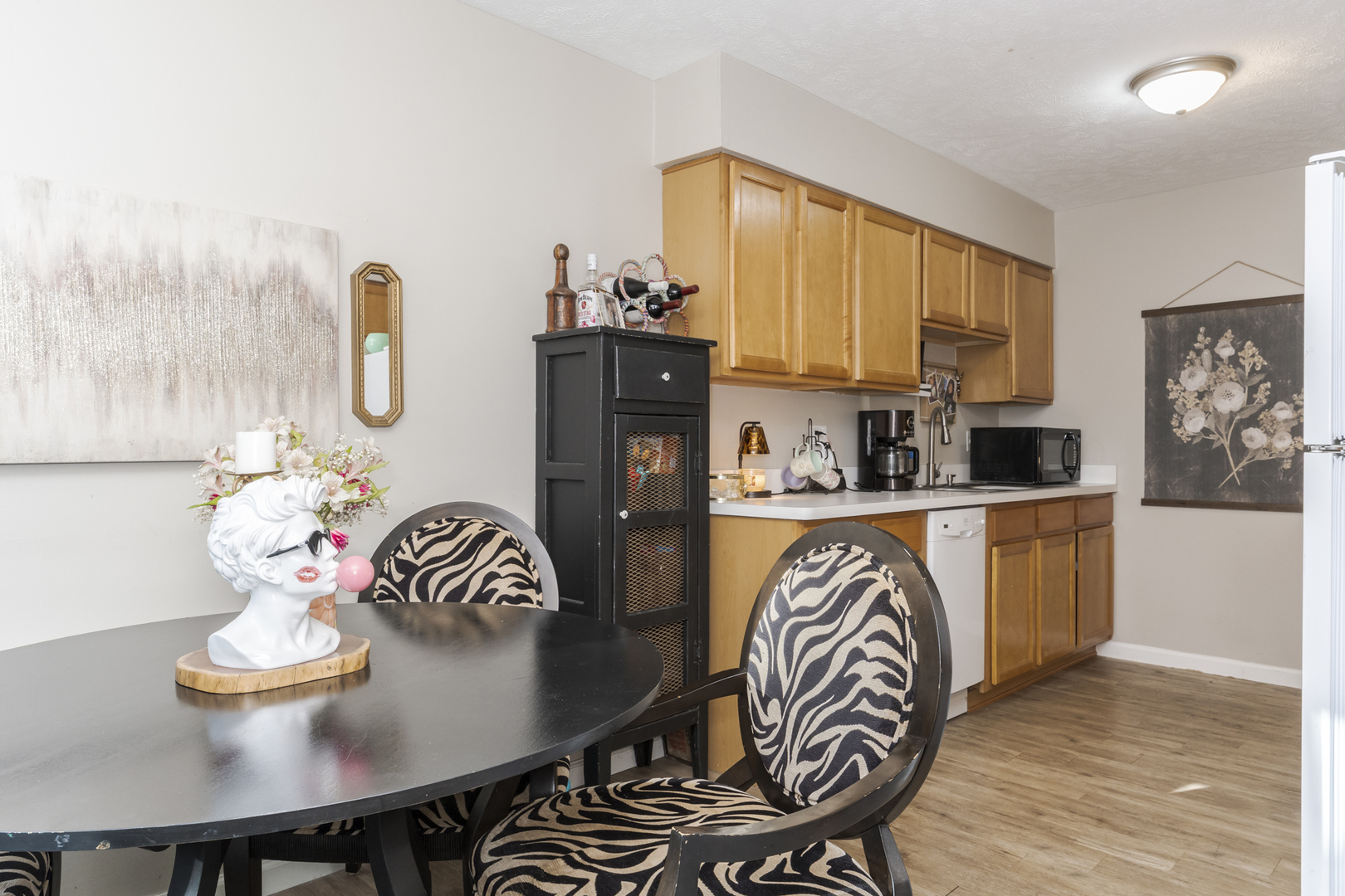 1713 King Drive Unit: B