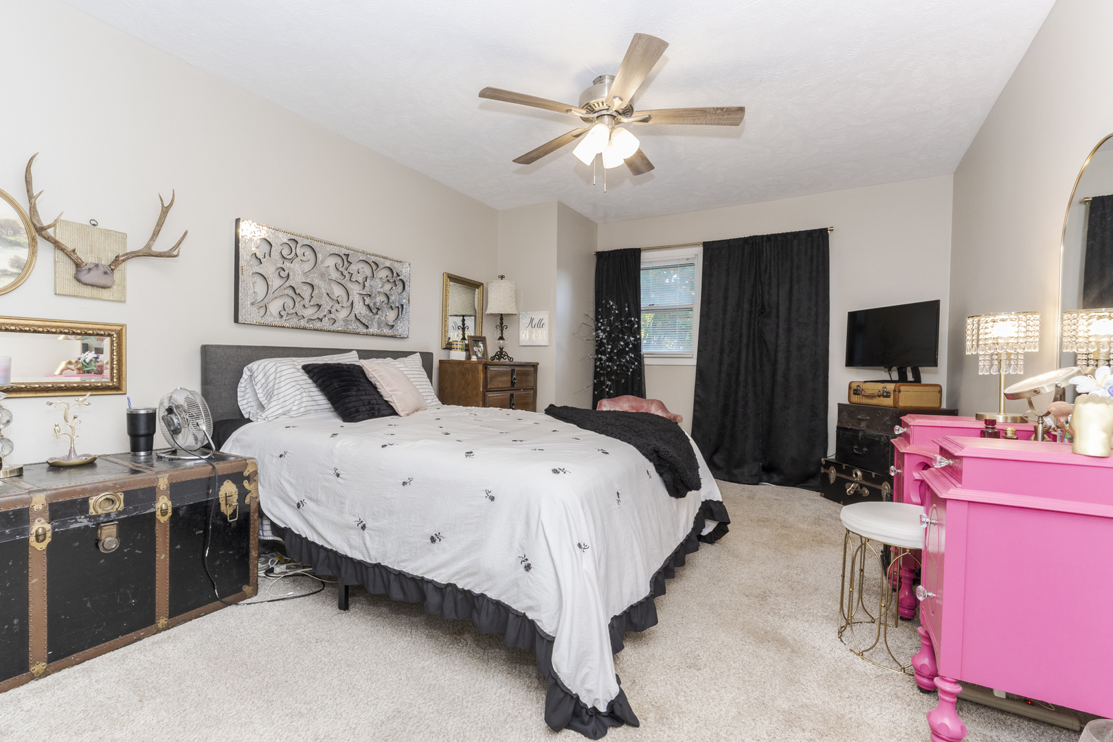 1713 King Drive Unit: B