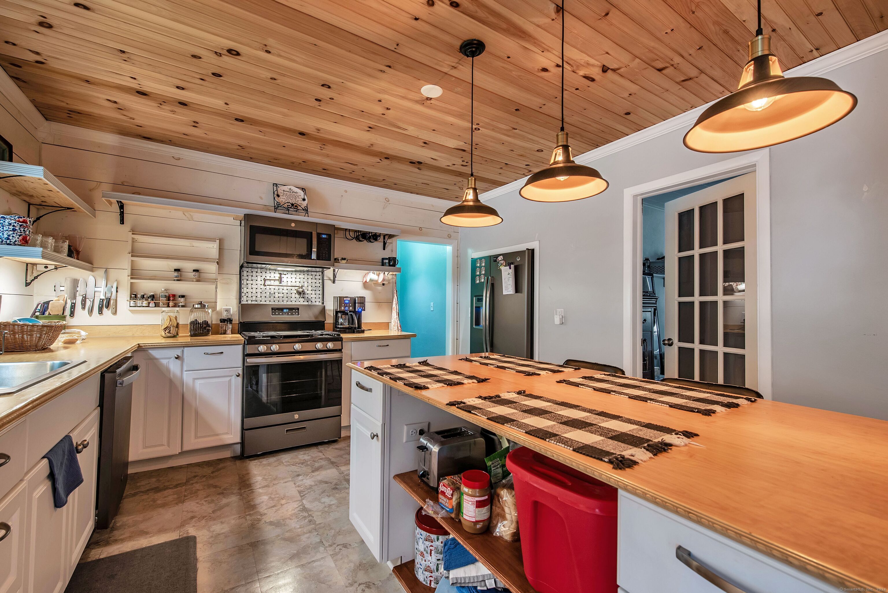 203 Highland Avenue