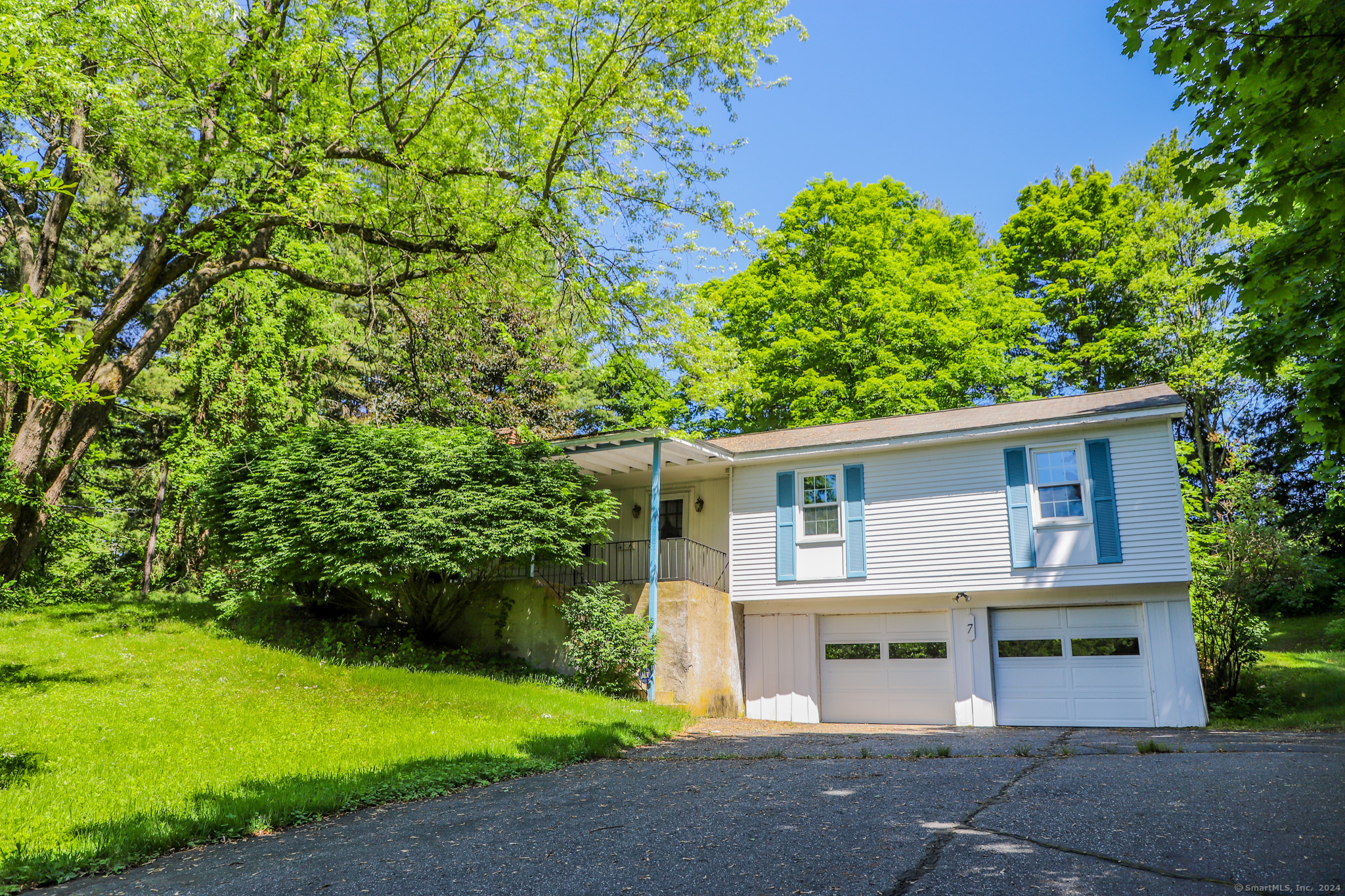 7 Town Garage Road