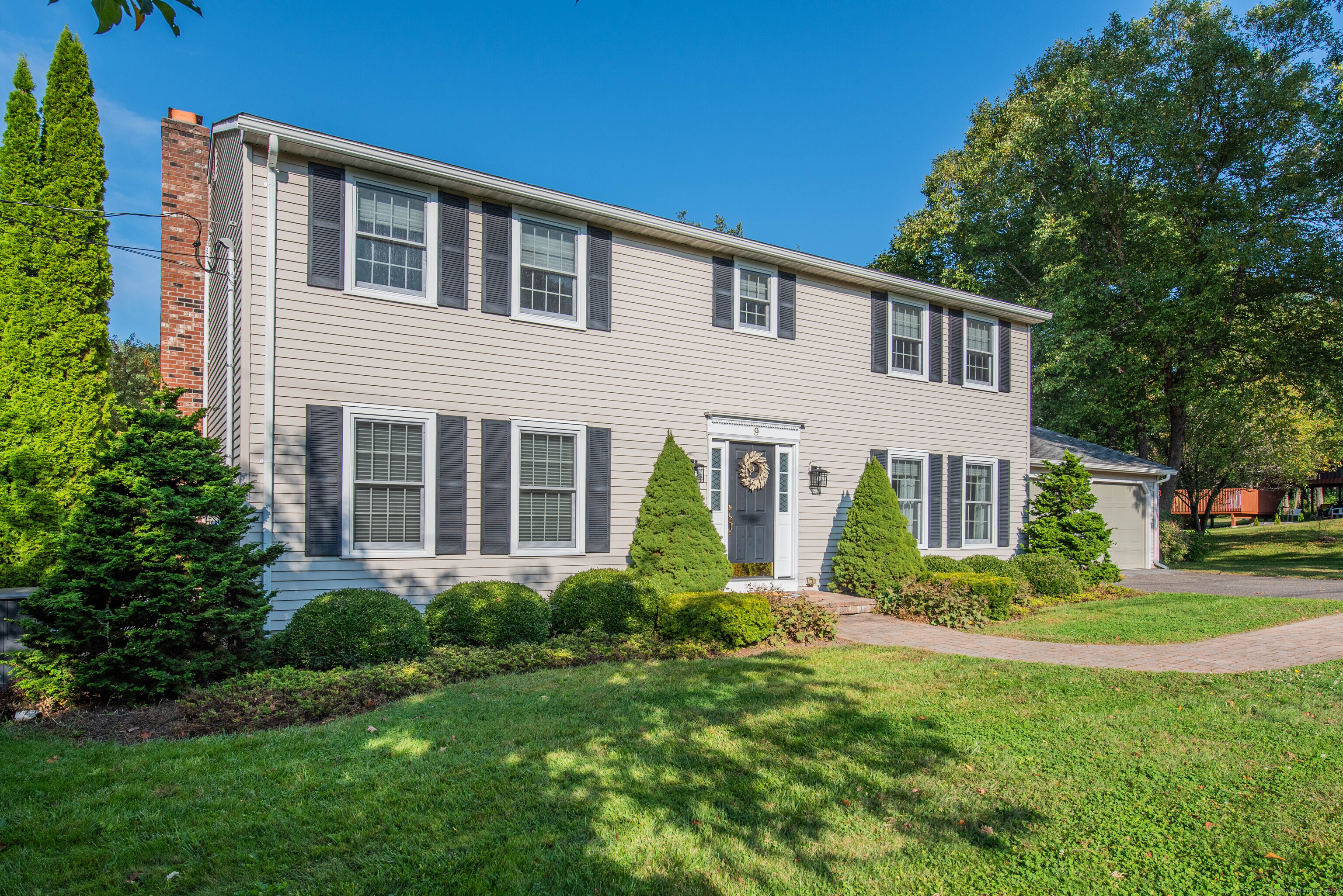 9 Mikelin Drive